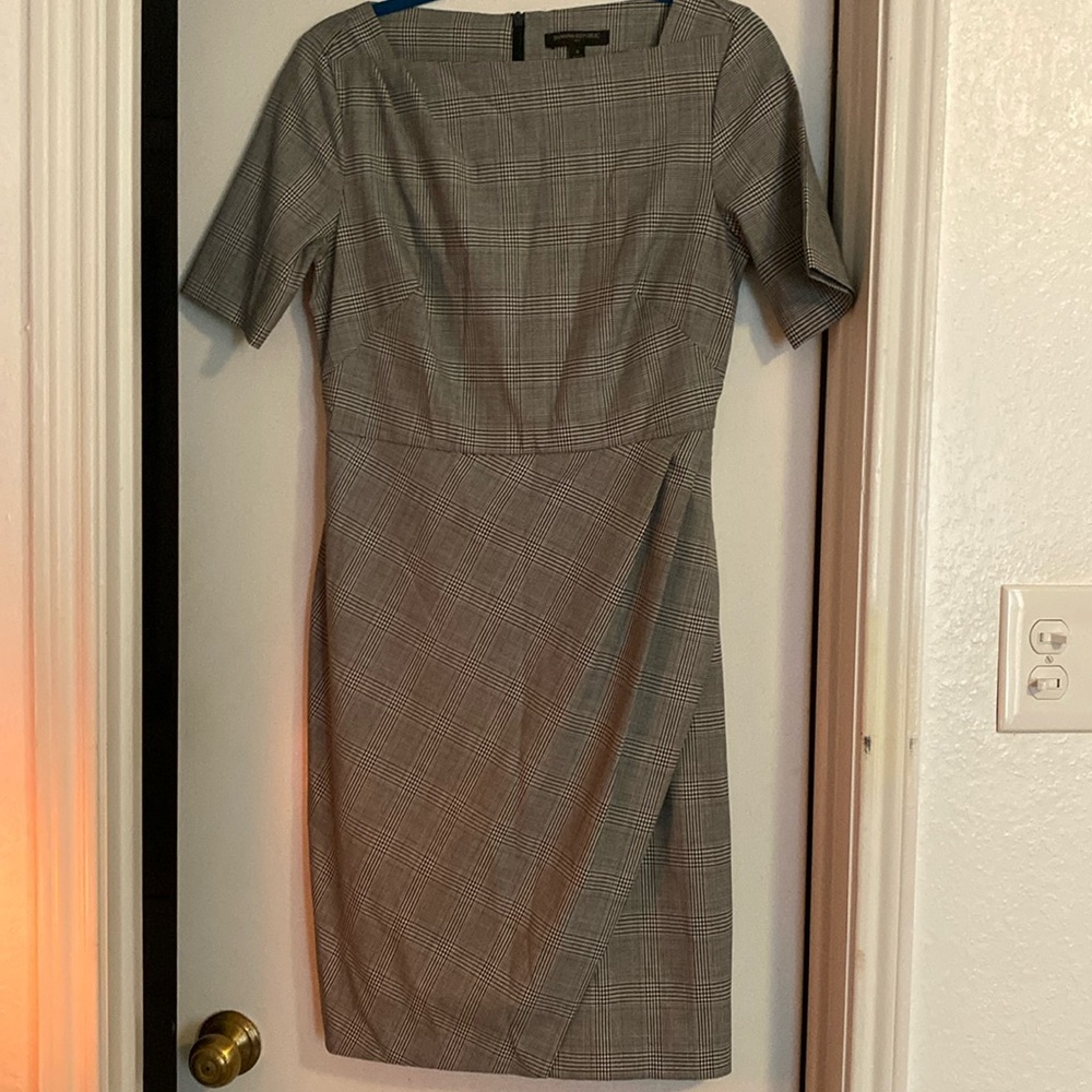Short sleeve dress